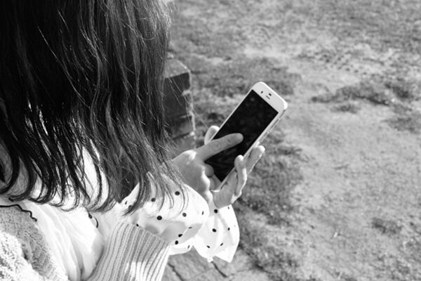 運営元のLINES株式会社は怪しい?